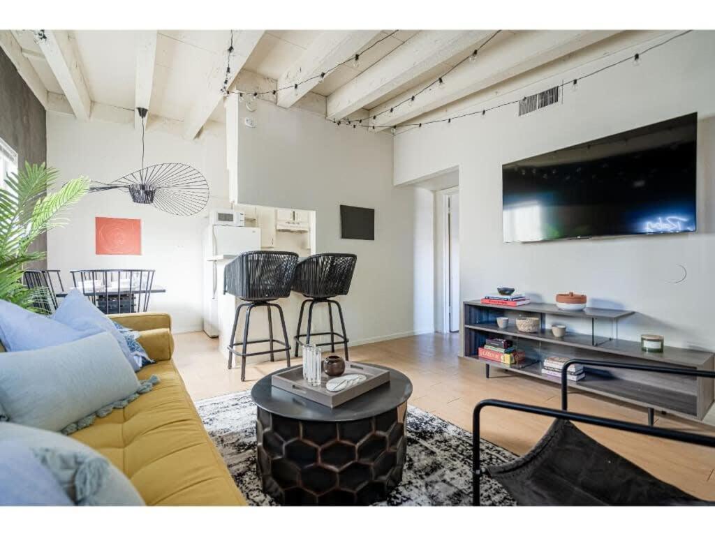 The Yonder I Close To Downtown I Sleep 5 I Kitchen Apartment Austin Exterior photo